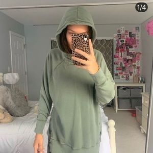 OVERSIZED AERIE OLIVE GREEN SNAP UP HOODIE